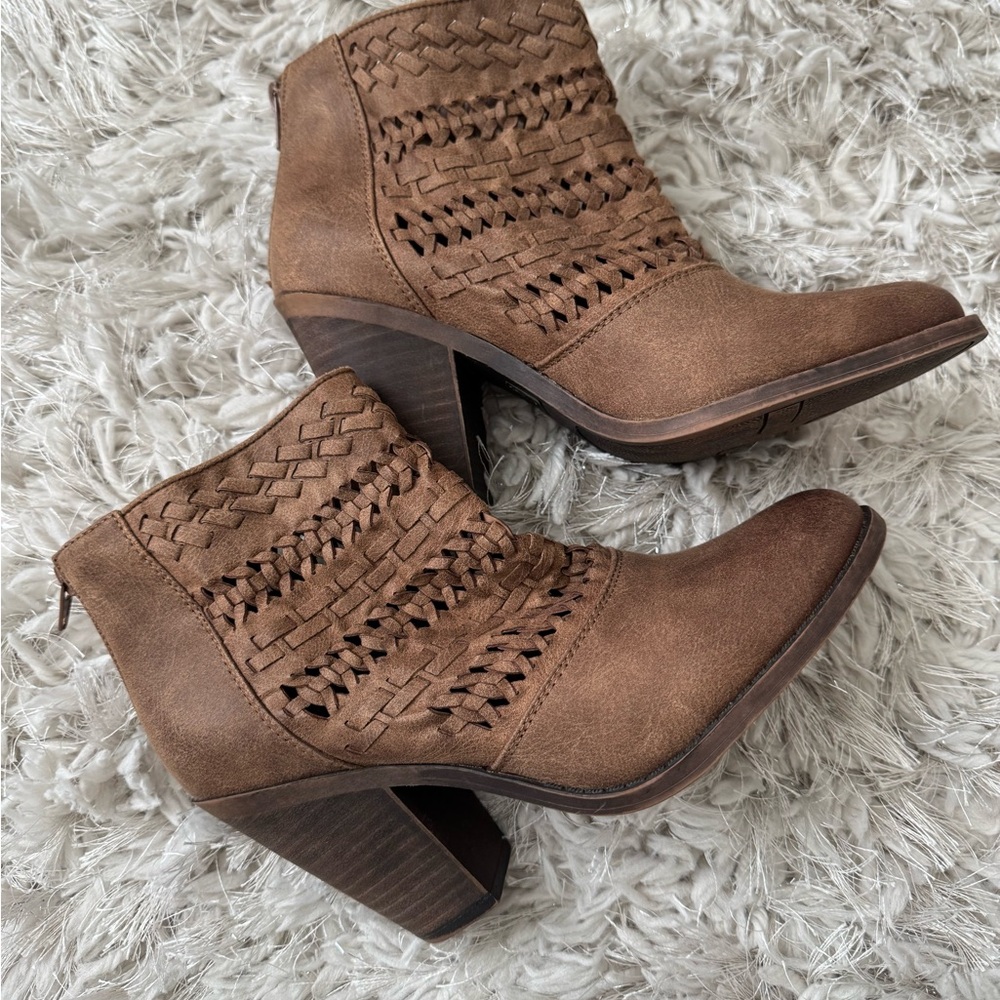 Elegant Brown Woven Ankle Booties